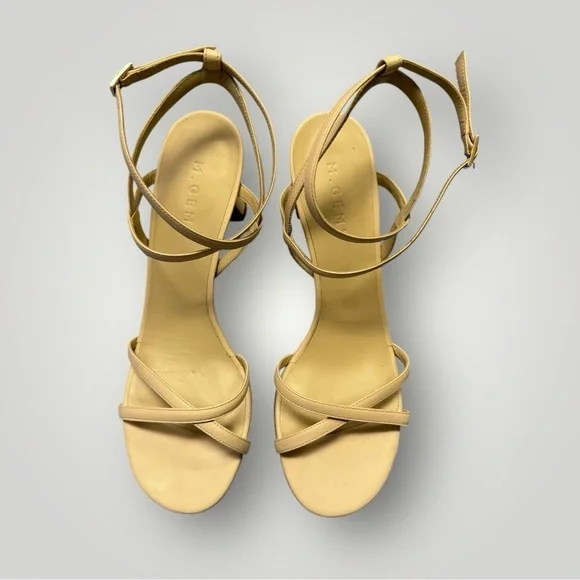 M. GEMI‎ The Caterina flared Heel Sandal Sz 41 Tan - Picture 2 of 9